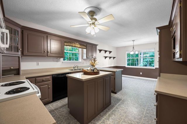 555 Blue Bird Lane, Ringgold, GA 30736