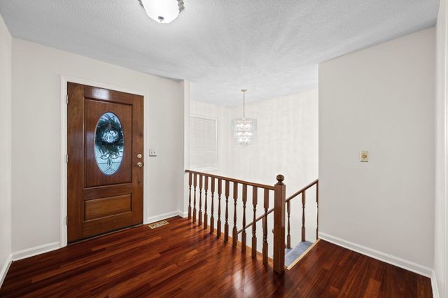 555 Blue Bird Lane, Ringgold, GA 30736