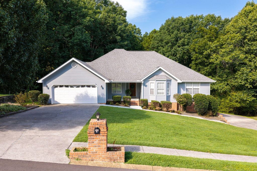 555 Blue Bird Lane, Ringgold, GA 30736
