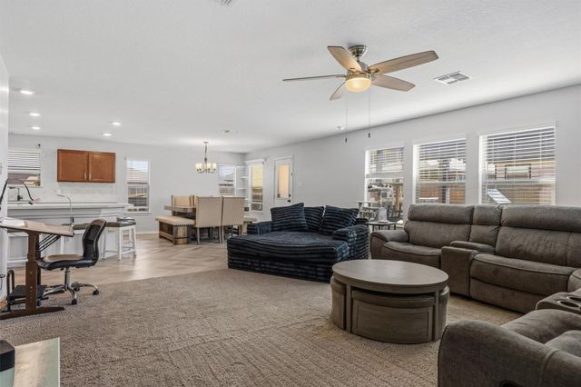 724 Bailey Park DR, Jarrell, TX 76537