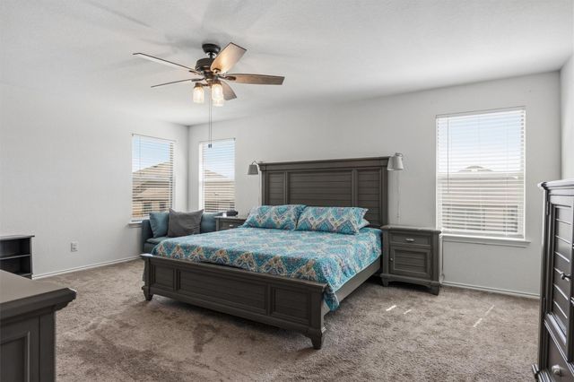 724 Bailey Park DR, Jarrell, TX 76537