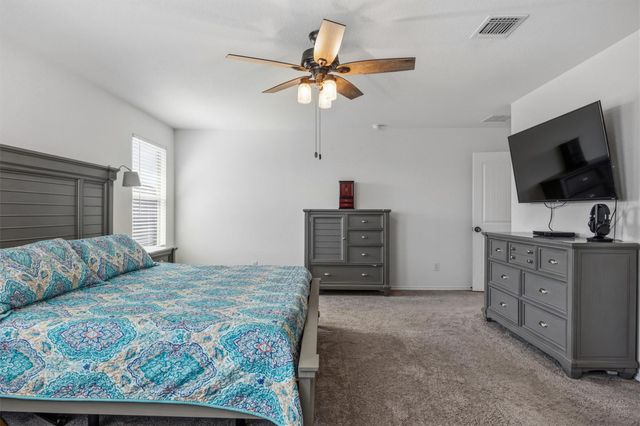 724 Bailey Park DR, Jarrell, TX 76537