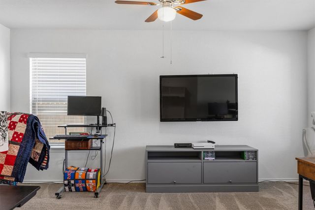 724 Bailey Park DR, Jarrell, TX 76537