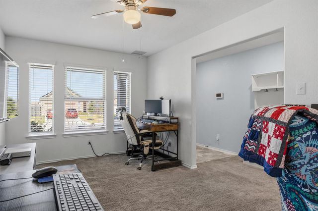 724 Bailey Park DR, Jarrell, TX 76537