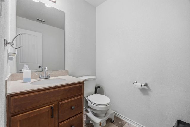 724 Bailey Park DR, Jarrell, TX 76537