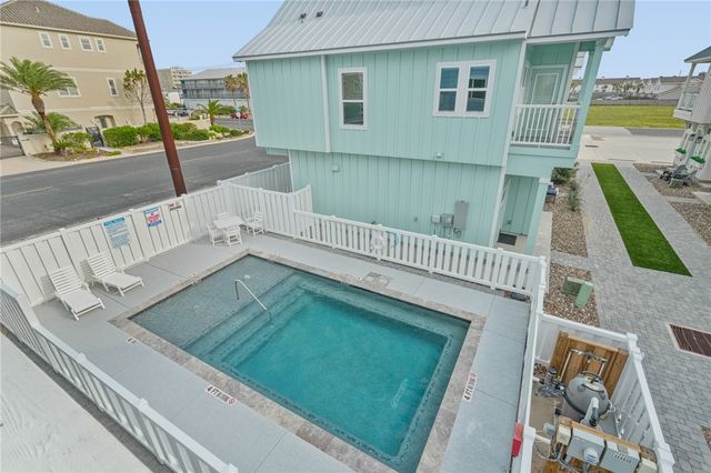 14931 Leeward Dr, Corpus Christi, TX 78418