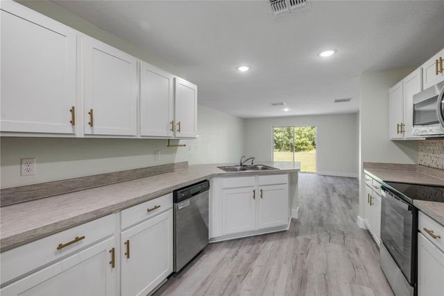 176 PINE GROVE DRIVE, Palm Coast, FL 32164