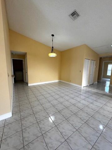 10020 Country Brook Road, Boca Raton, FL 33428