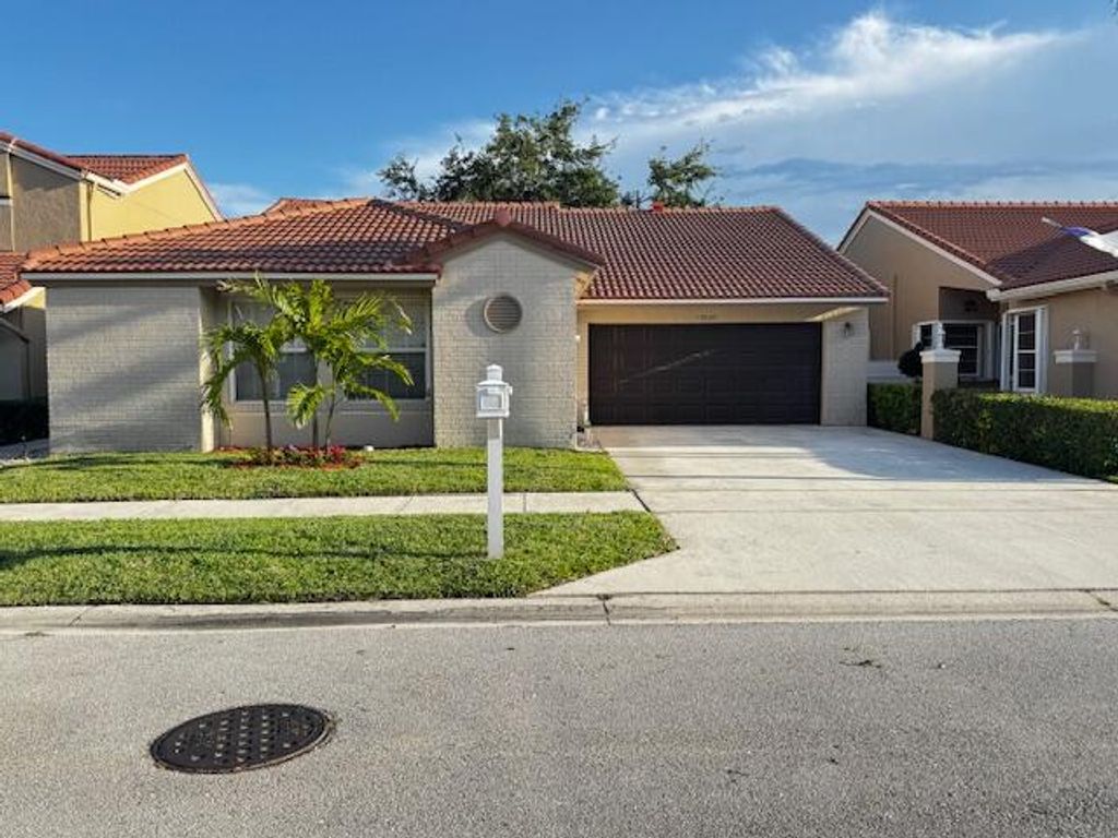 10020 Country Brook Road, Boca Raton, FL 33428