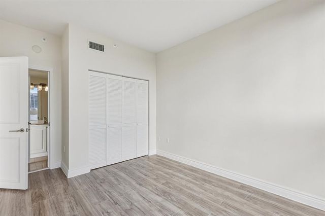 7330 Ocean Terrace Lph-c, Miami Beach, FL 33141