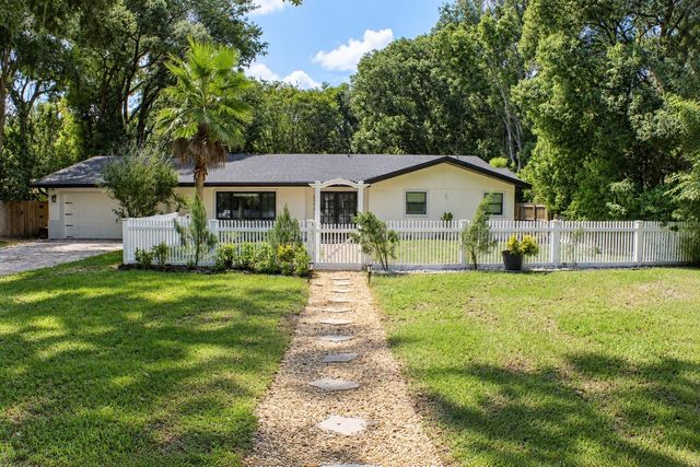 8042 RIDGE WAY, Orlando, FL 32817