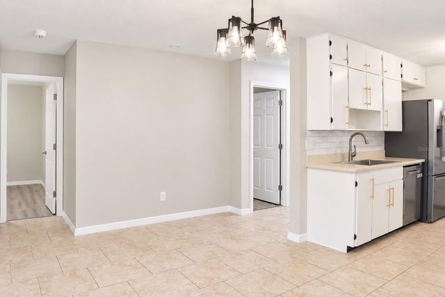 8042 RIDGE WAY, Orlando, FL 32817