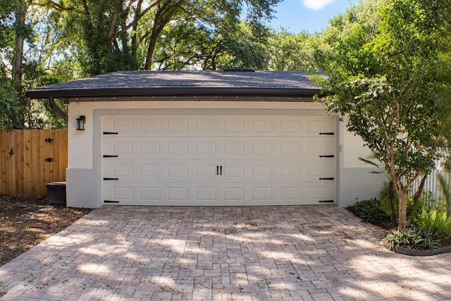8042 RIDGE WAY, Orlando, FL 32817