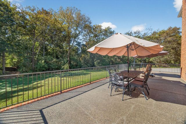 2201 Old Hickory Blvd, Nashville, TN 37215