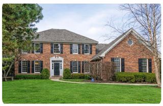 1130 Lawrence Avenue, Lake Forest, IL 60045