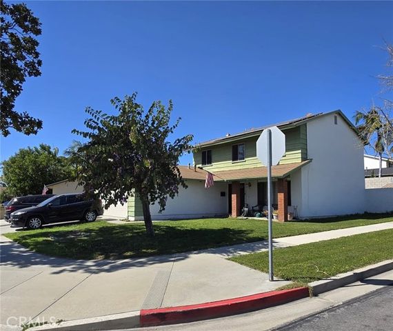 3151 E Radcliffe, Anaheim, CA 92806