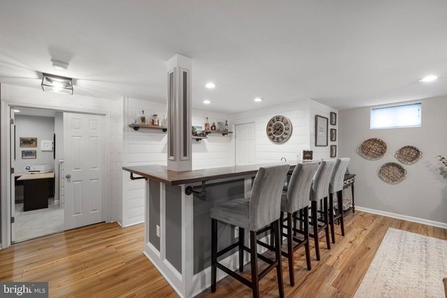 9693 ROYAL CREST CIR, Frederick, MD 21704