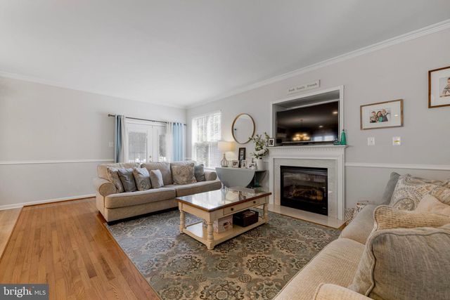 9693 ROYAL CREST CIR, Frederick, MD 21704