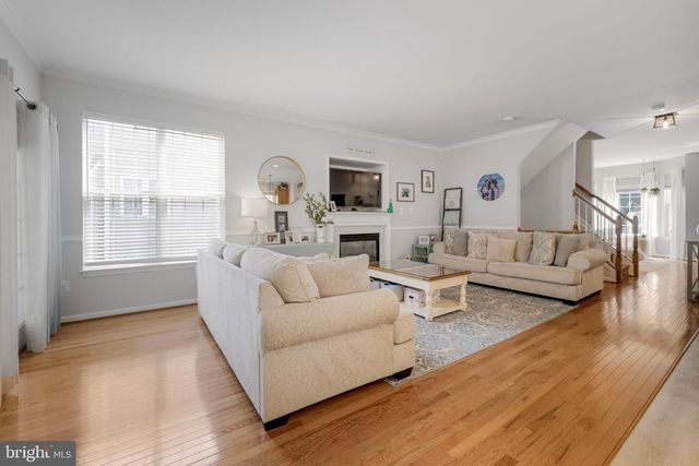 9693 ROYAL CREST CIR, Frederick, MD 21704