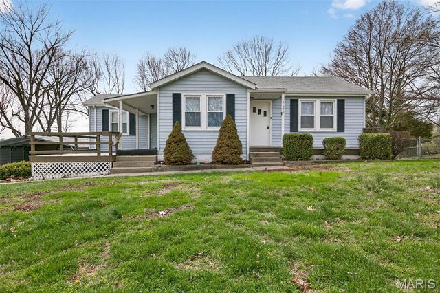 5208 Roberta Drive, High Ridge, MO 63049