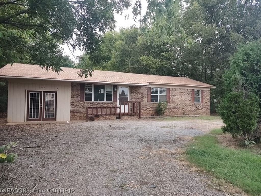 787 S Sharpe Avenue, Booneville, AR 72927