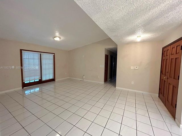 4531 SW 146th Ct, Miami, FL 33175