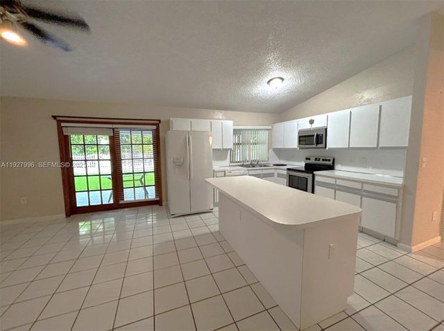 4531 SW 146th Ct, Miami, FL 33175