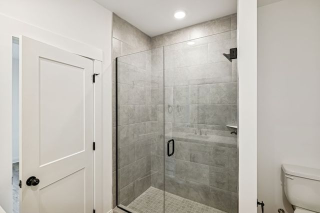 609 S Main St, Mount Pleasant, TN 38474