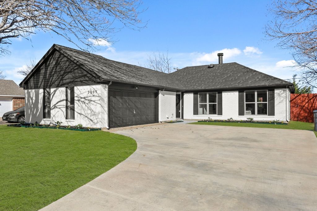 3005 Armstrong Drive, Arlington, TX 76014
