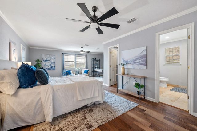 2001 E 8th ST, Austin, TX 78702