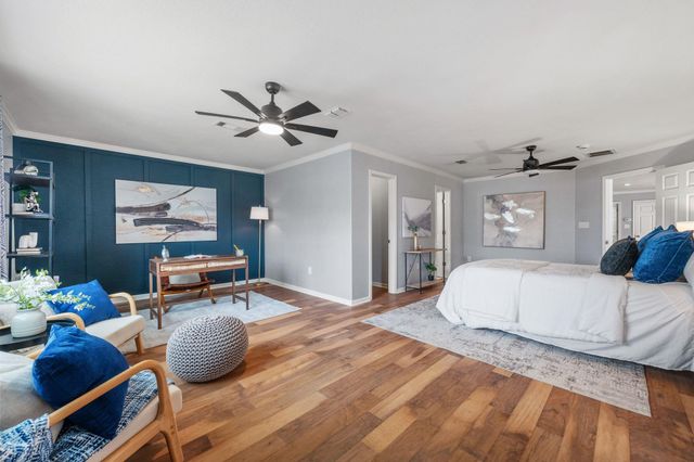 2001 E 8th ST, Austin, TX 78702