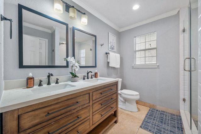 2001 E 8th ST, Austin, TX 78702