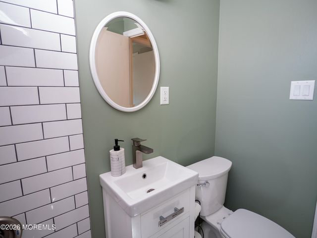 917 Mountain Avenue, Middlesex, NJ 08846