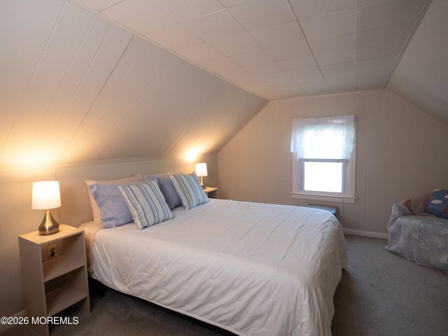 917 Mountain Avenue, Middlesex, NJ 08846