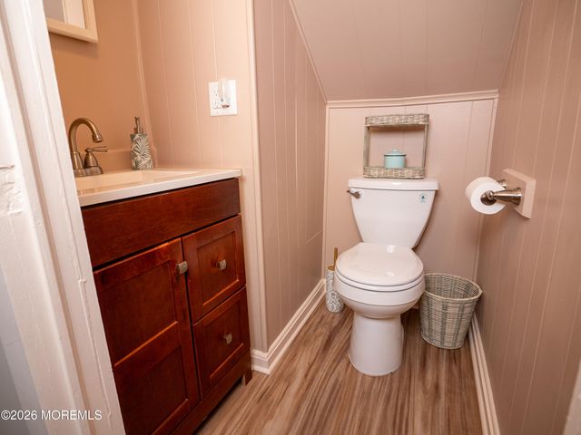 917 Mountain Avenue, Middlesex, NJ 08846