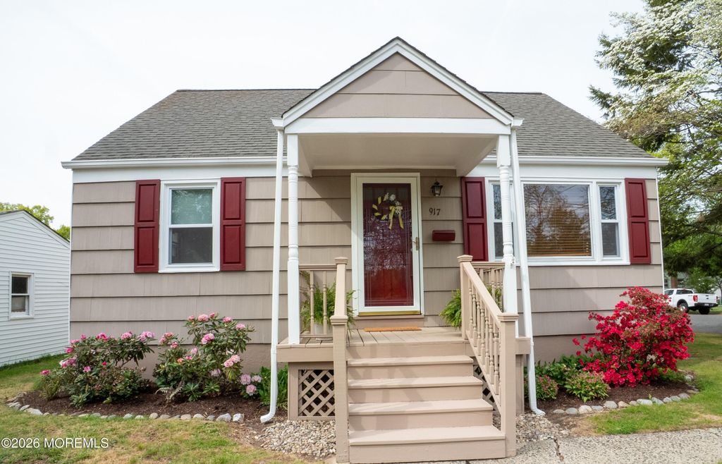 917 Mountain Avenue, Middlesex, NJ 08846
