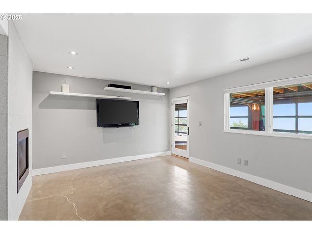 302 Nw ALBEMARLE Ter, Portland, OR 97210