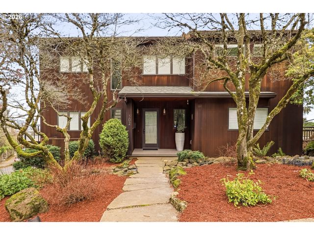 302 Nw ALBEMARLE Ter, Portland, OR 97210