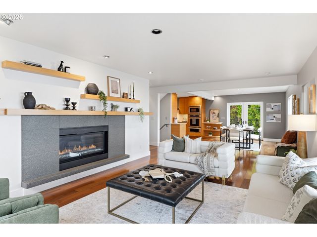 302 Nw ALBEMARLE Ter, Portland, OR 97210