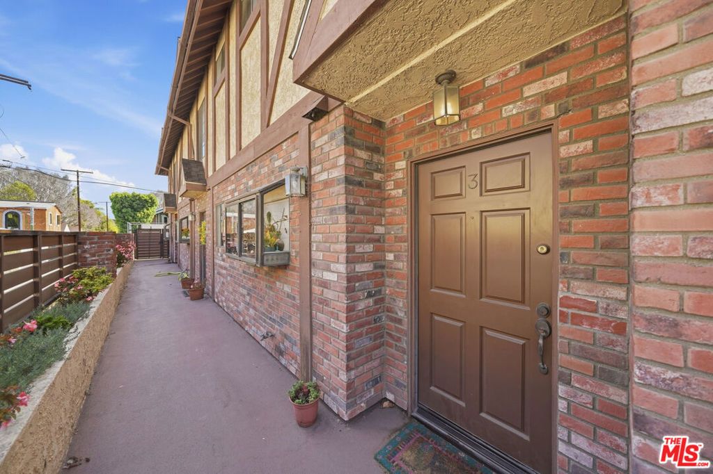 2325 20th Street 3, Santa Monica, CA 90405 — exterior
