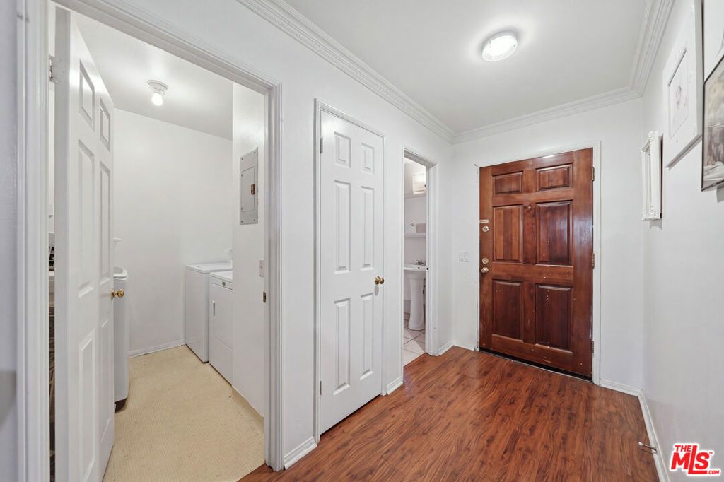 2325 20th Street 3, Santa Monica, CA 90405 — photo 2