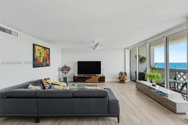1200 S Ocean Blvd 17G, Boca Raton, FL 33432