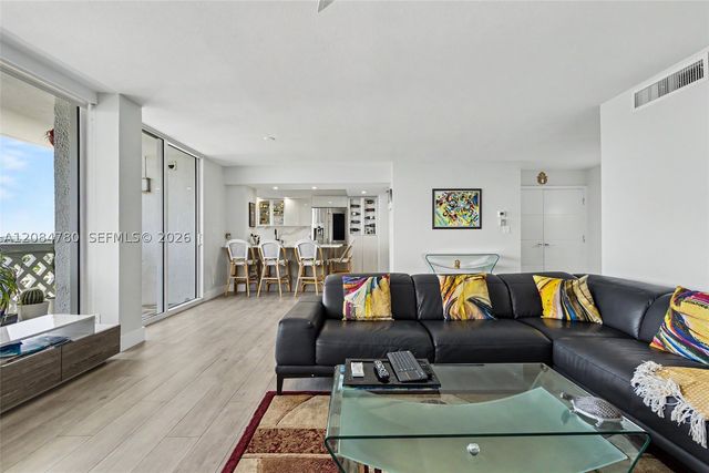 1200 S Ocean Blvd 17G, Boca Raton, FL 33432