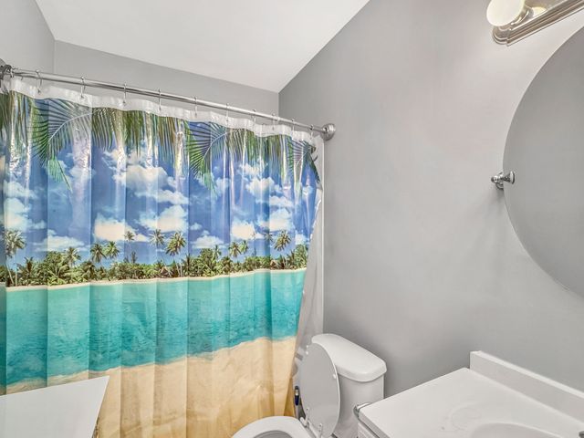 191 N Waters Edge Drive 101, Glendale Heights, IL 60139