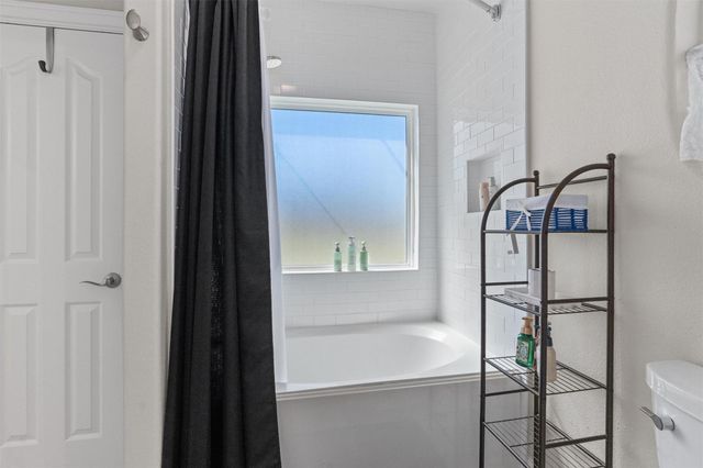 200 Four T Ranch RD, Georgetown, TX 78633