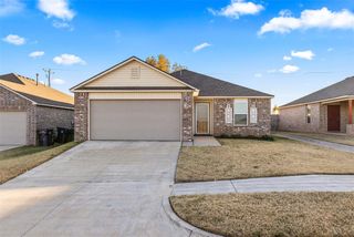 11712 NW 94th Street, Yukon, OK 73099