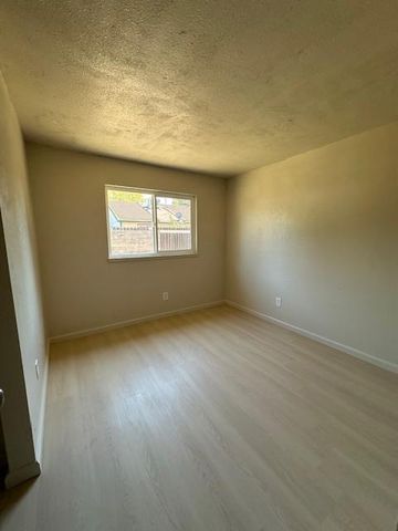 9314 Cherbourg Way, Stockton, CA 95210