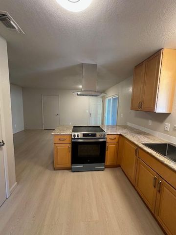 9314 Cherbourg Way, Stockton, CA 95210