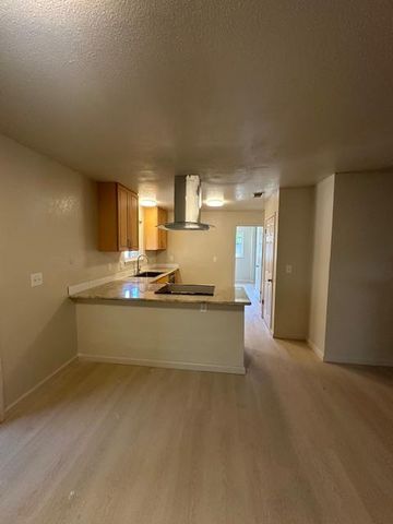 9314 Cherbourg Way, Stockton, CA 95210