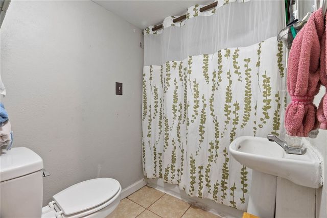 2562 1st St, Ingleside, TX 78362